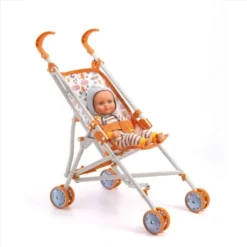 Djeco Puppenwagen Forest - 54 Cm Collection Pomea 9 Djeco Puppenwagen Forest - 54 Cm Collection Pomea -Kinder Spiel Waren DJ07842 Puppenwagen Forest 4 600x600