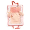 Djeco Puppen Wickeltasche Pink Peak Collection Pomea 2 Djeco Puppen Wickeltasche Pink Peak Collection Pomea -Kinder Spiel Waren DJ07850 Puppen Wickeltasche Pink Peak 1 600x600