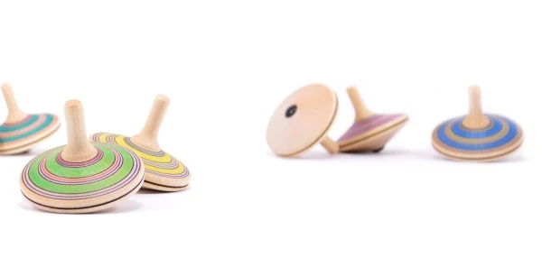 Mader Holzkreisel Fado Aus Der Kreiselmanufaktur 4 Mader Holzkreisel Fado Aus Der Kreiselmanufaktur – Bild 2