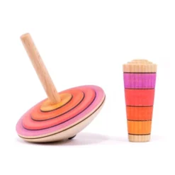 Mader Schnurkreisel My First Top Mit Starter Holzkreisel Aus Der Kreiselmanufaktur -Kinder Spiel Waren MyFirstTop brombeer 600x600
